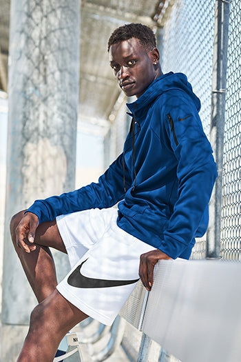 Nike - Therma-FIT Pocket 1/4-Zip Fleece Hoodie. NKFD9742