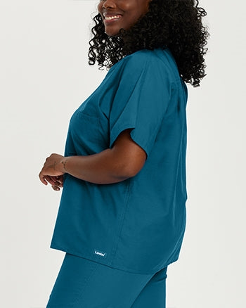 Landau - Essentials Unisex Tuckable V-Neck Scrub Top. 7502