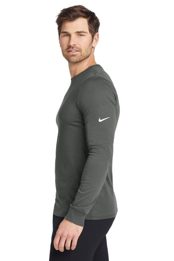 Nike - Dri-FIT Cotton/Poly Long Sleeve Tee. NKBQ5230