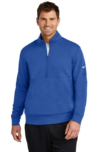 Nike - Club Fleece Sleeve Swoosh 1/2-Zip. NKDX6718