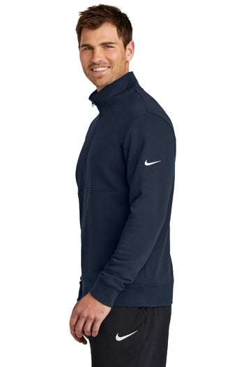 Nike - Club Fleece Sleeve Swoosh 1/2-Zip. NKDX6718
