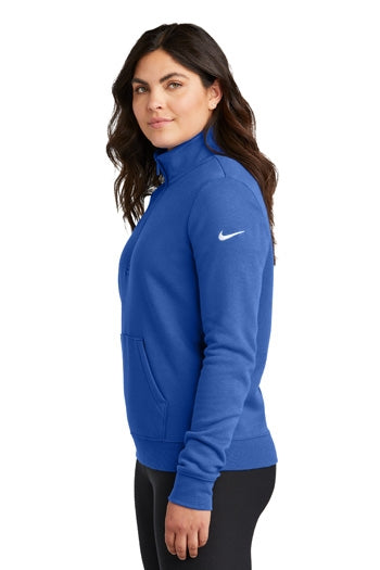 Nike - Women's Club Fleece Sleeve Swoosh 1/2-Zip. NKDX6720