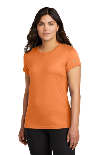 Nike - Ladies Swoosh Sleeve rLegend Tee. NKDX8734