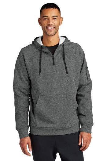 Nike - Therma-FIT Pocket 1/4-Zip Fleece Hoodie. NKFD9742
