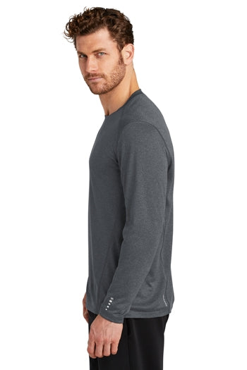 OGIO® - Long Sleeve Pulse Crew. OE321